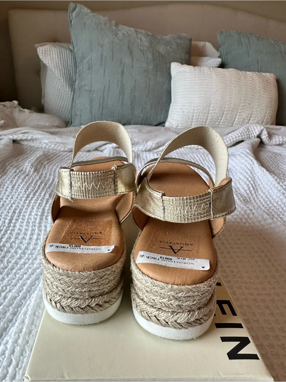 NWT Aquatalia Gold Metallic Espadrille Platform Sandals Size 11